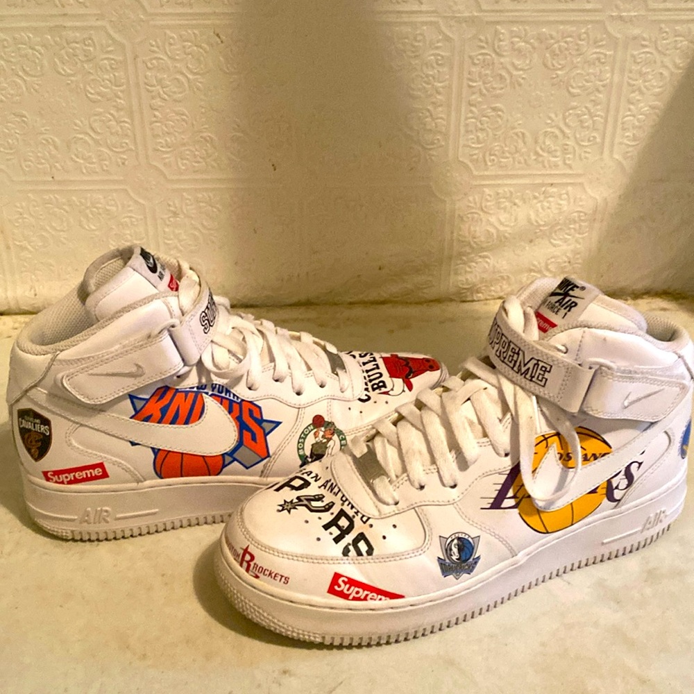 White worn size 9 supreme Air Force One without box very mint condition